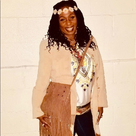 Meet your Posher, Tina - Picture 2 of 2